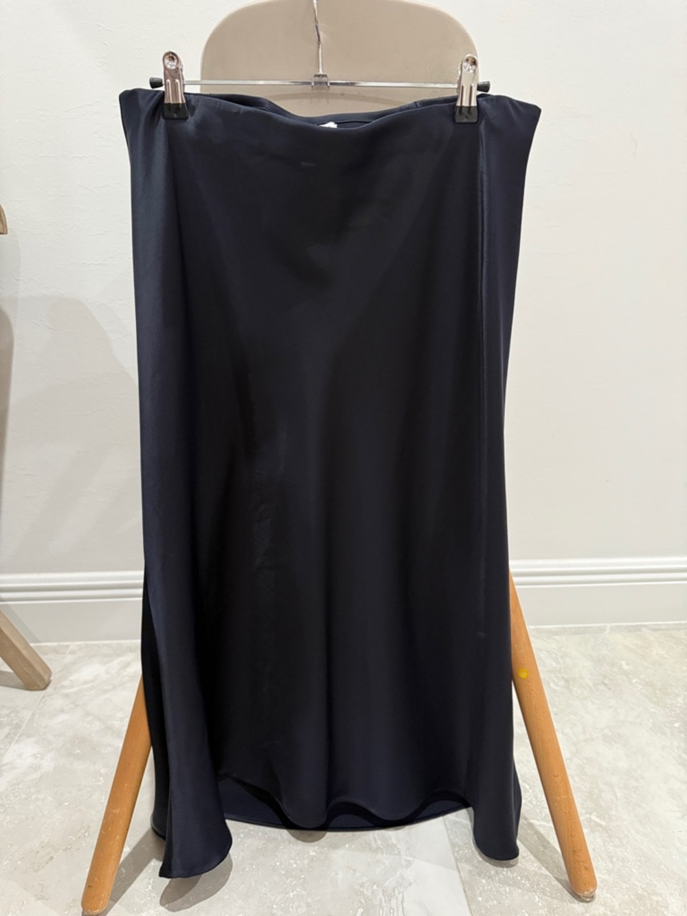 Rachel Zoe Classic Silky Navy Blue Women's Midi Skirt